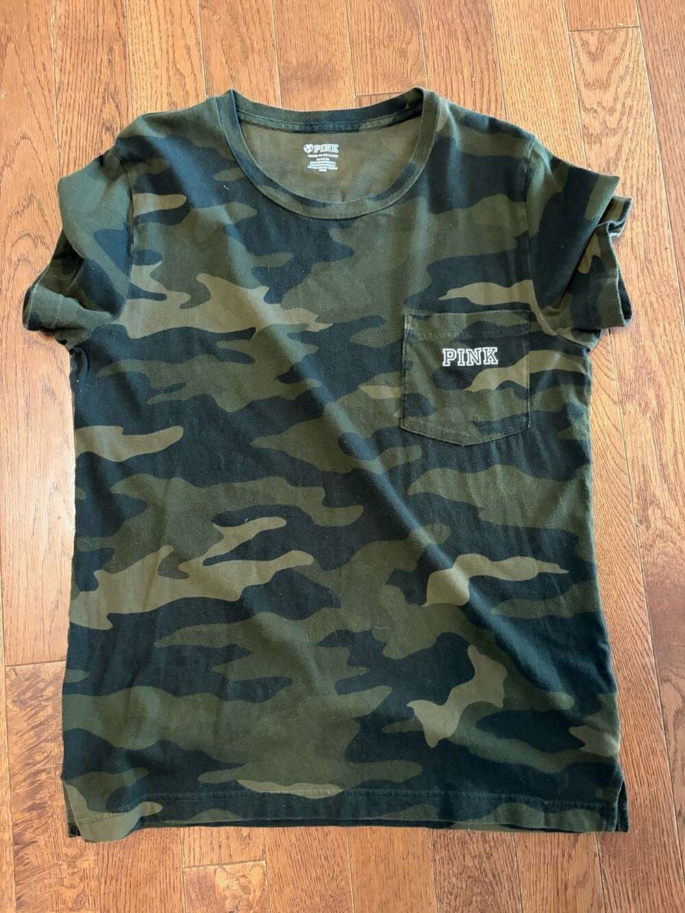 Victoria's Secret PINK Camo Campus Short Sleeve Tee Green Dog Logo M